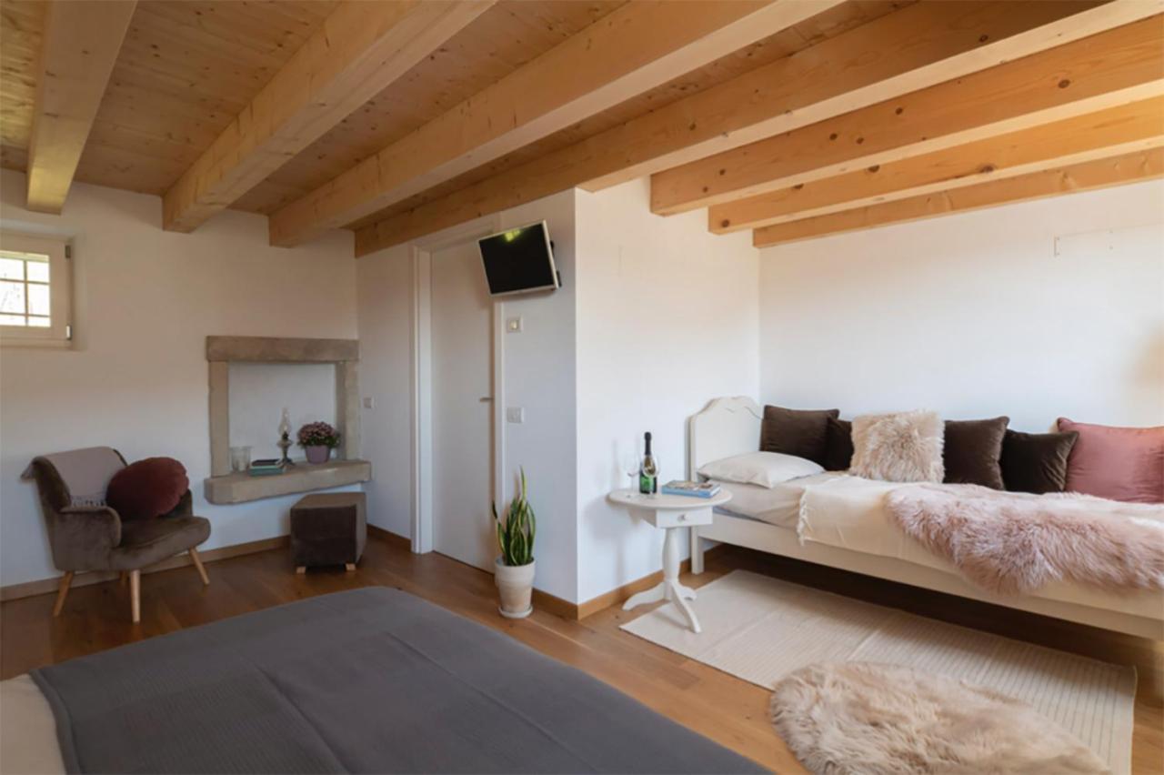 Agriturismo Podere Del Bosc Valmareno Buitenkant foto